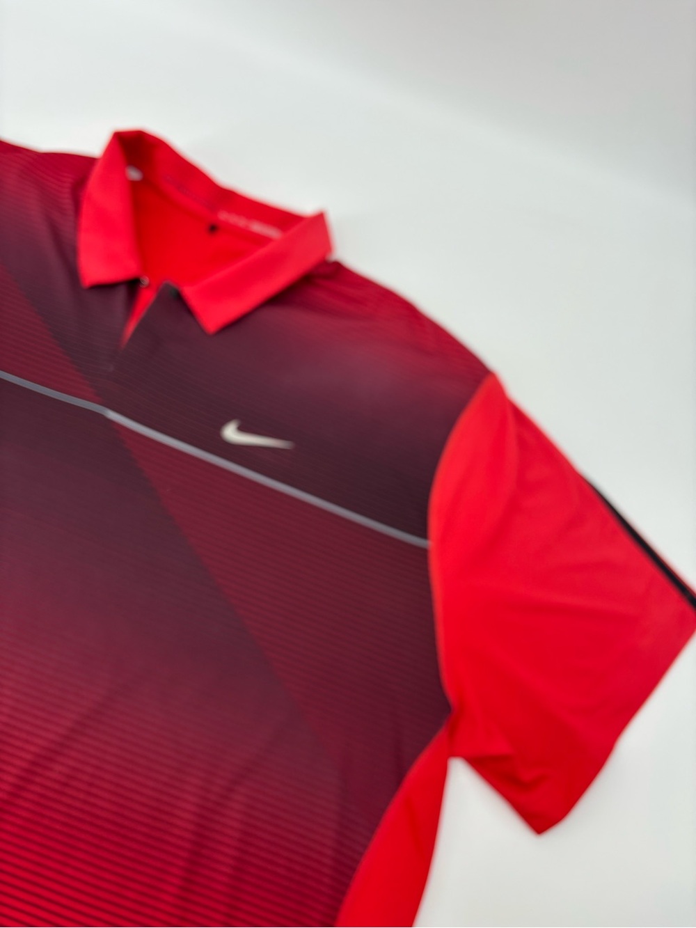 Nike Tiger Woods Collection Golf Polo Shirt Men’s XXL Red Black Gradient Dri Fit